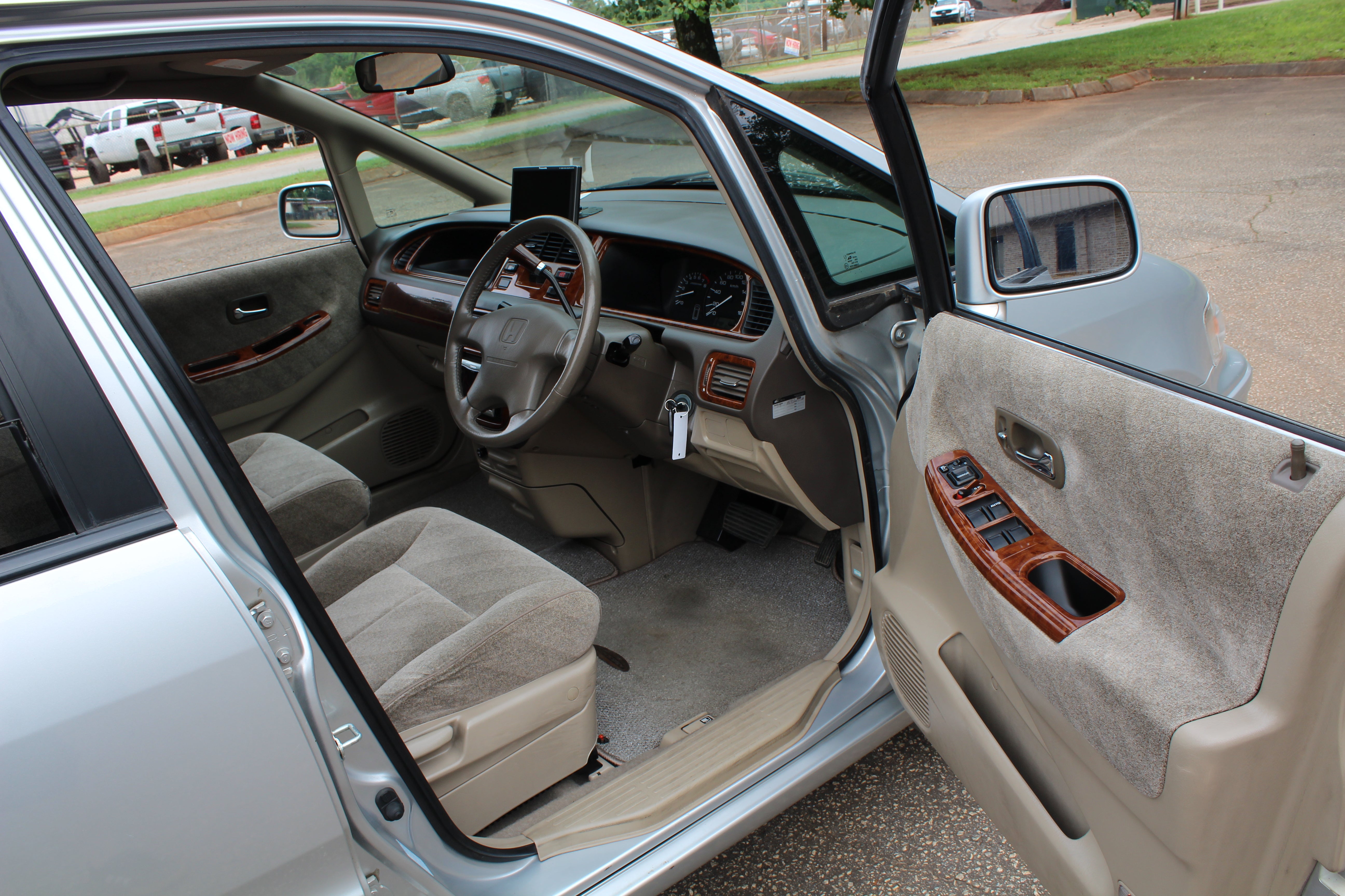 JDM 99 Honda Odyssey AWD RHD Van Sold