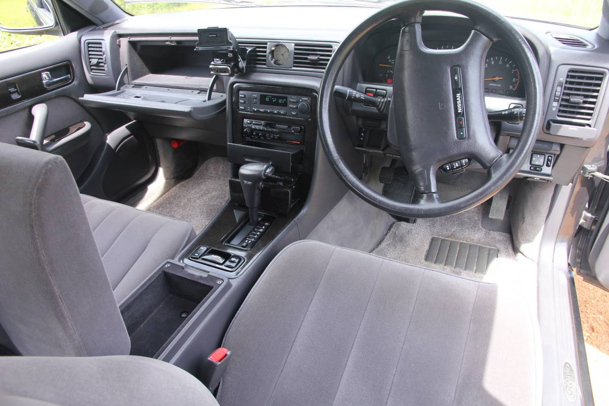JDM 1992 Nissan Cima Gloria Brougham Clean Right Hand Drive Luxury