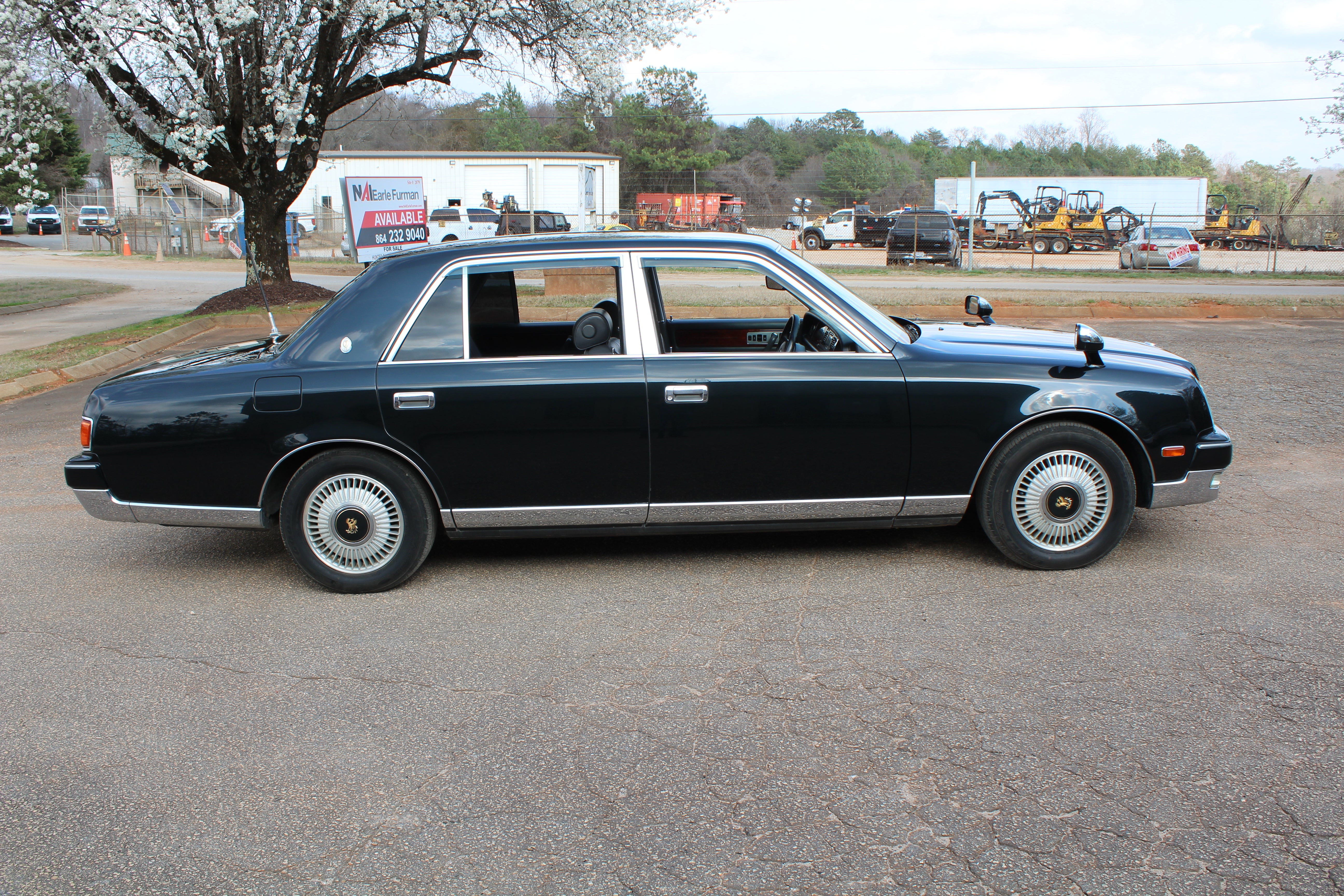 JDM 97 Toyota Century GZG50 V12 Fully Loaded Super Rare Color