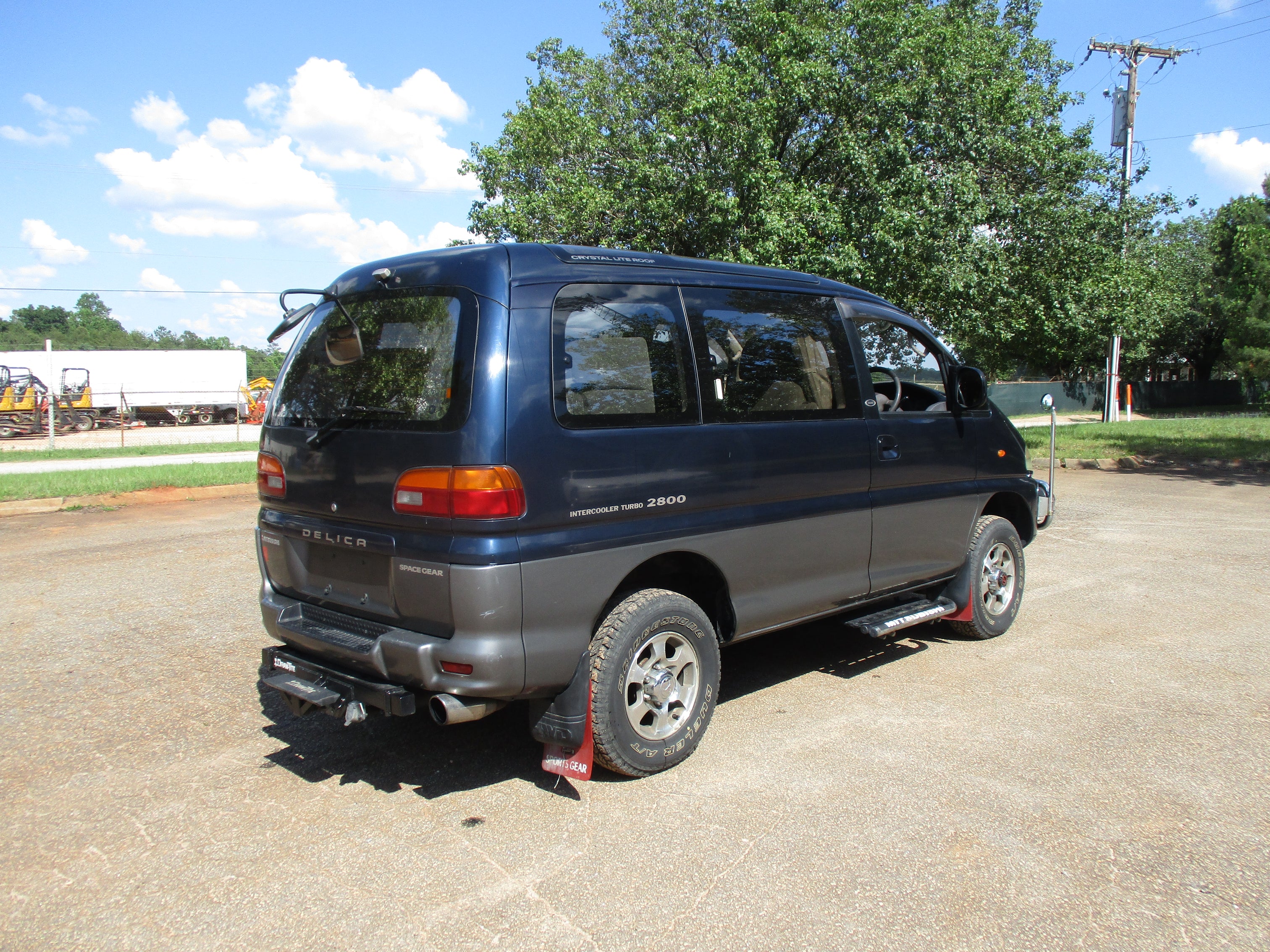 JDM 95 Mitsubishi Delica Spacegear 4WD Exceed 2 Turbo Diesel 4x4 Van