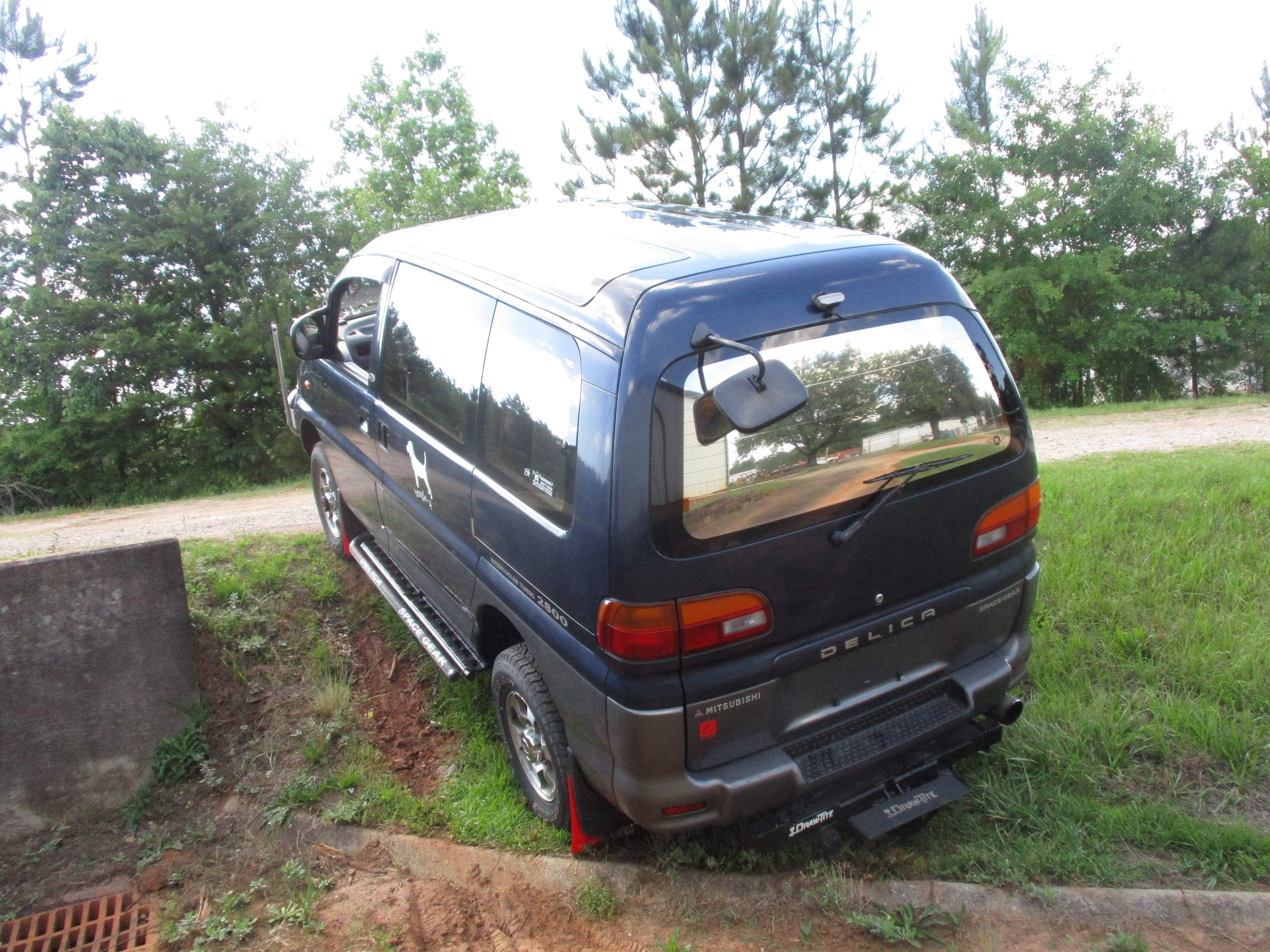 JDM 95 Mitsubishi Delica Spacegear 4WD Exceed 2 Turbo Diesel 4x4 Van