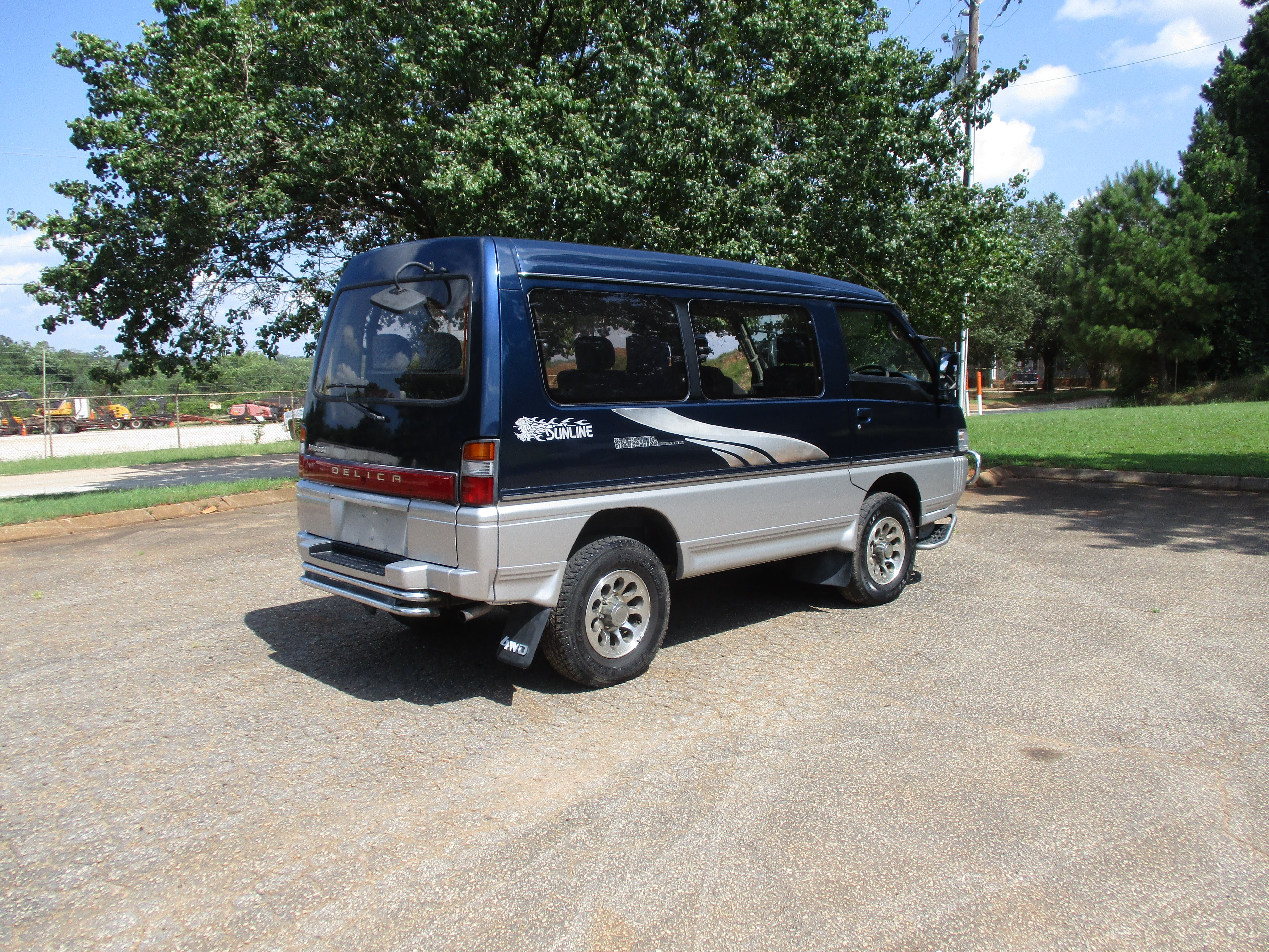 JDM 1994 Mitsubishi Delica Star Wagon Chamonix 4x4