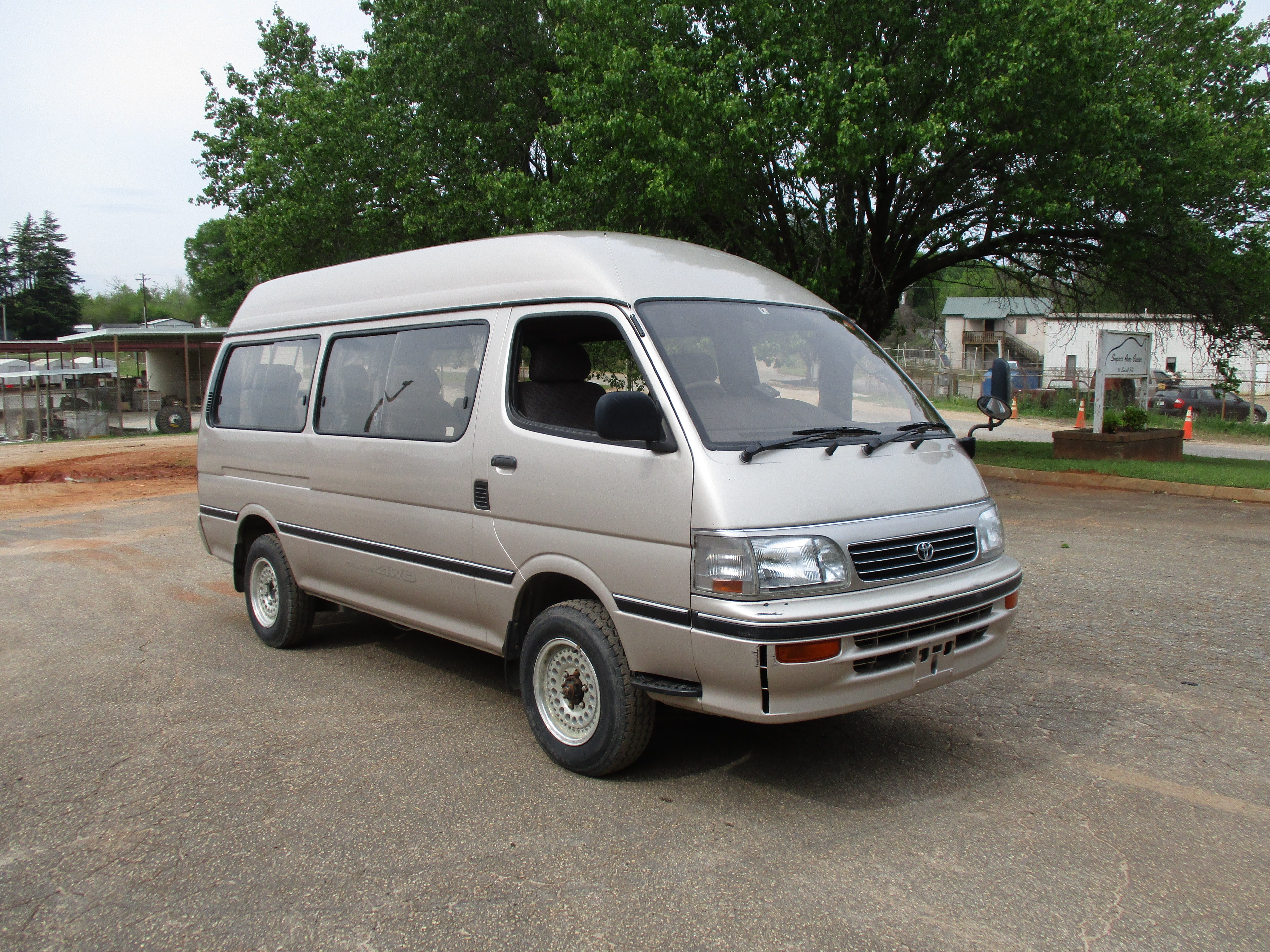 Jdm Van Toyota 4x4 JDM 96 Toyota Hiace Grand Cabin Wagon