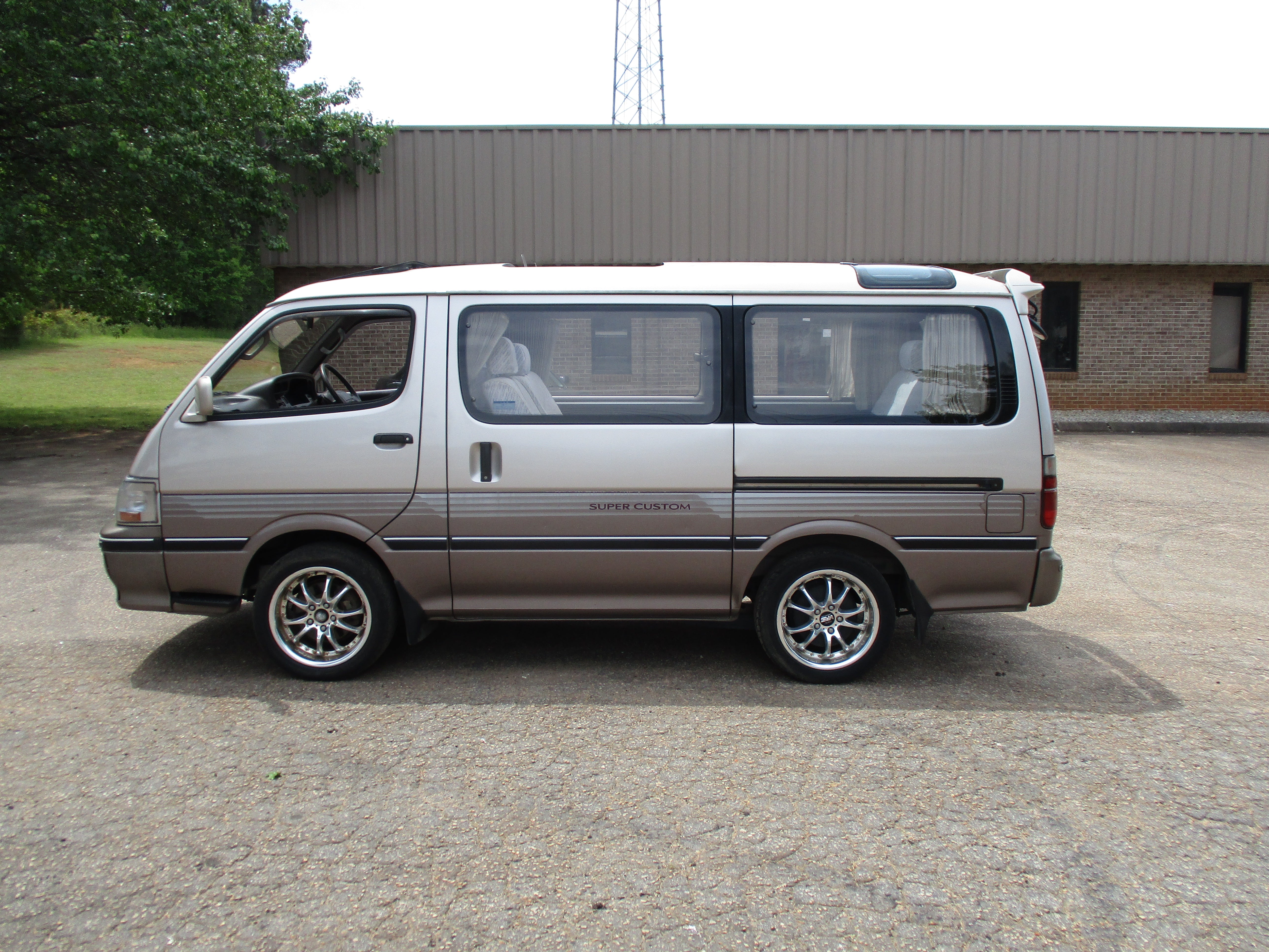 JDM 94 Toyota Hiace Wagon Super Custom RHD Turbo Diesel Van